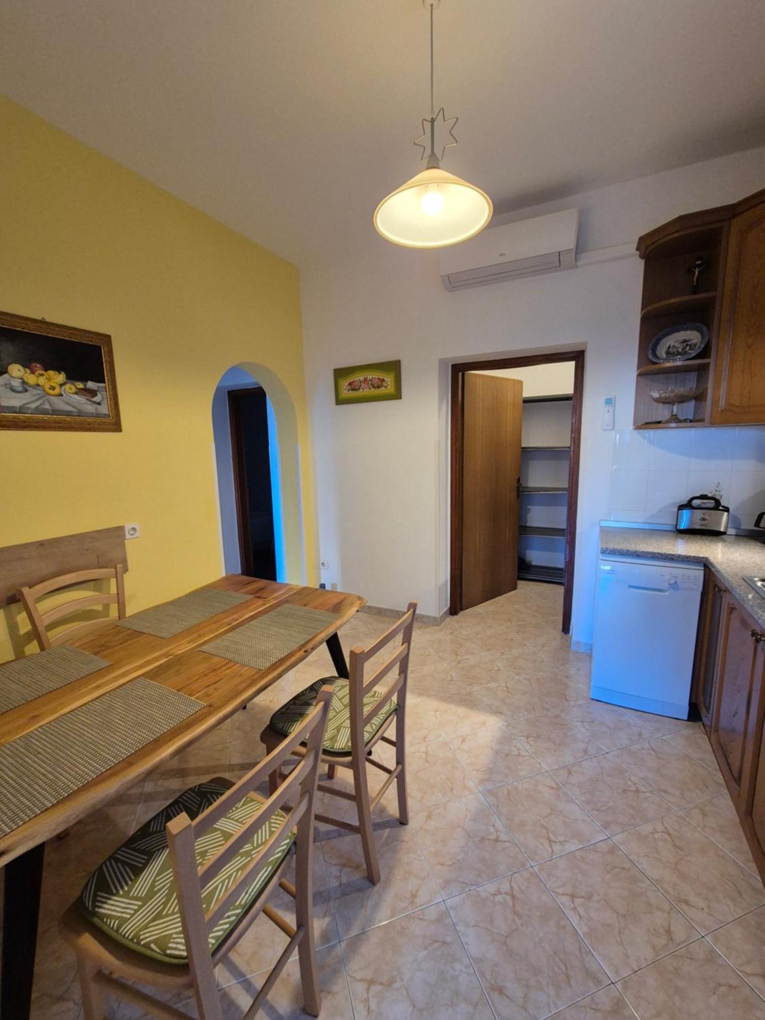 Apartments Katja Mali Lošinj Esterno foto